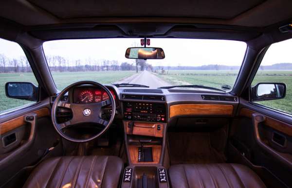 Представительский авто BMW E23