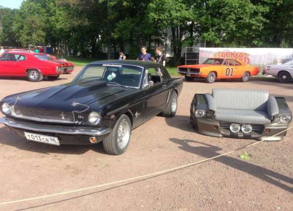 Капот-диван Ford Mustang Fastback