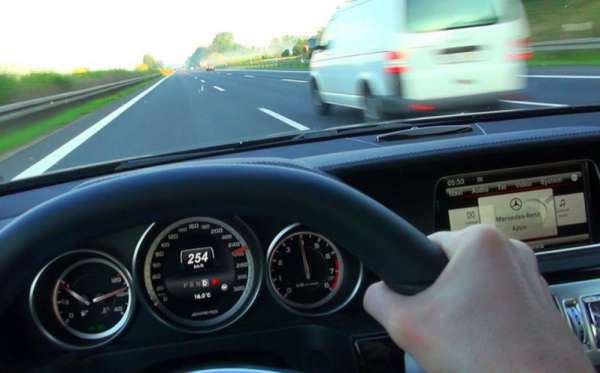 Немецкий автобан - Почему предельная скорость не опасна?