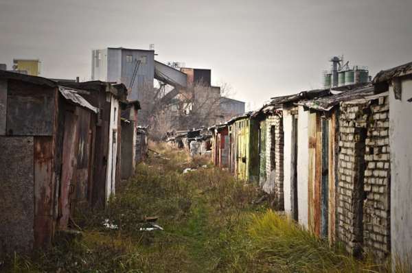 Подборка уютных гаражей из российских дворов
