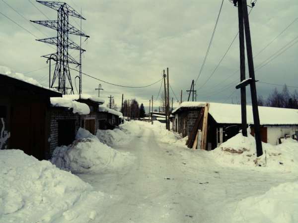 Подборка уютных гаражей из российских дворов