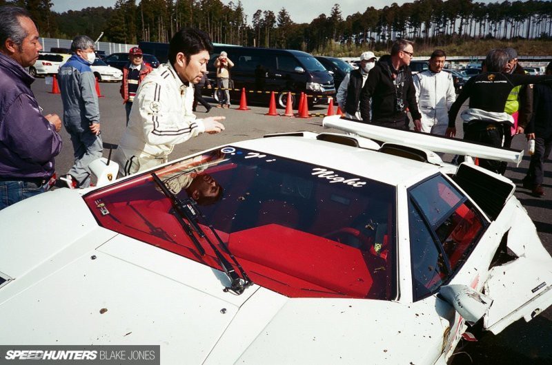 Прощай Mid Night: в Японии разбили редкий Lamborghini Countach QV 1985 года