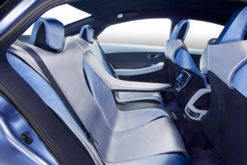 Серийная Toyota FCV-R появится в 2015-м году