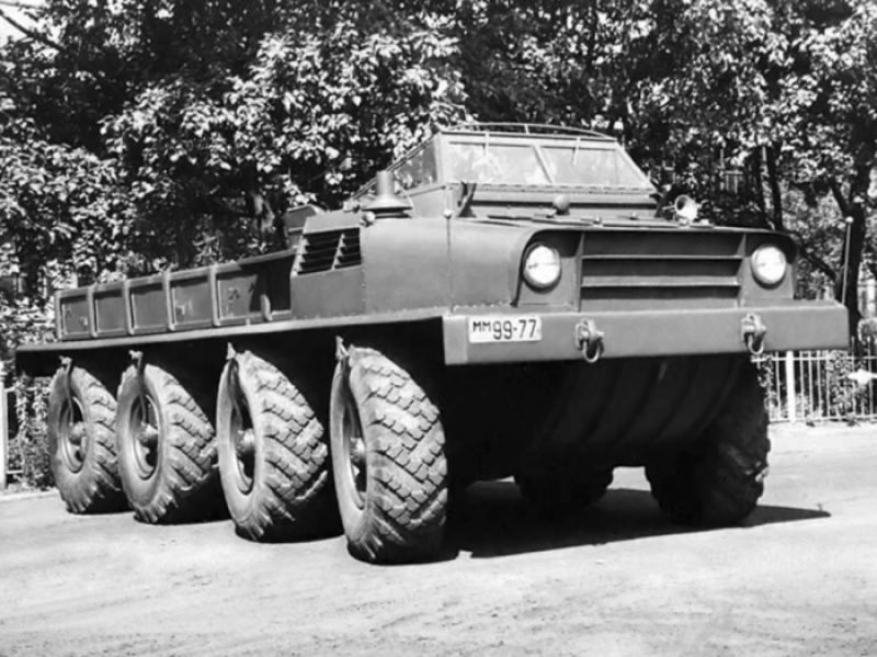 Необычные советские многоколесные авто, ЗиЛ-Э134 