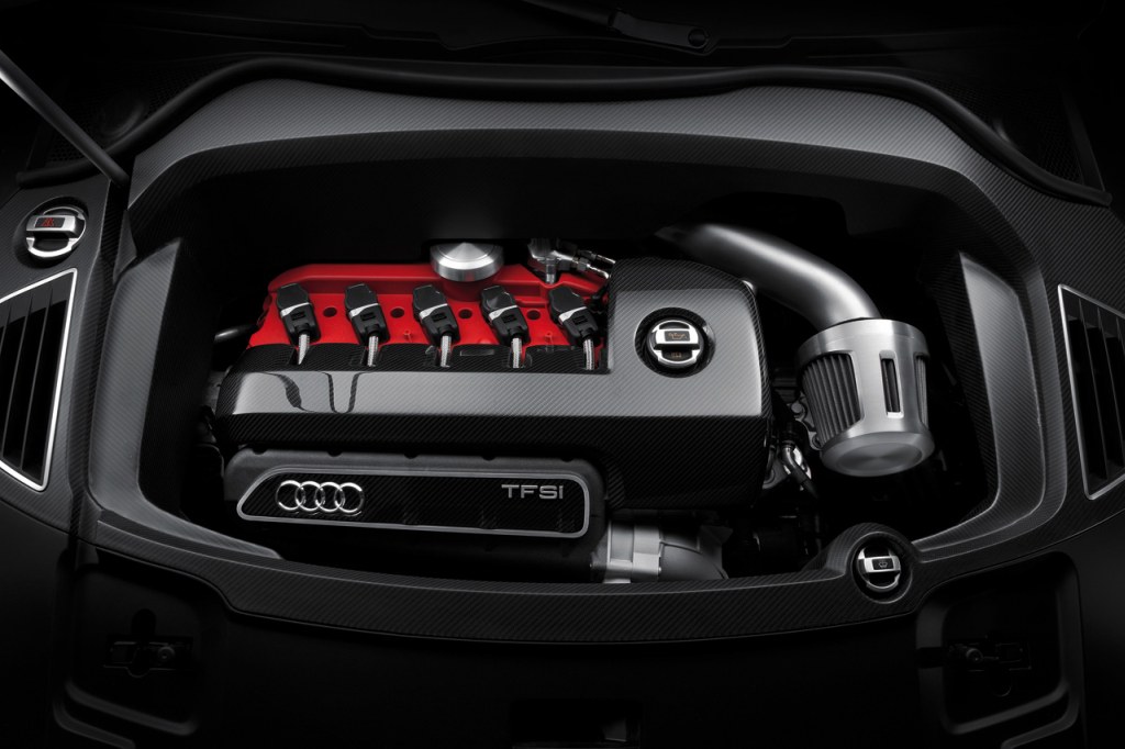 Двигатель Audi Q3 RS