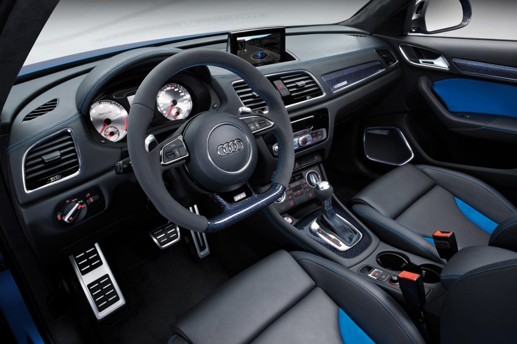 Салон Audi Q3 RS